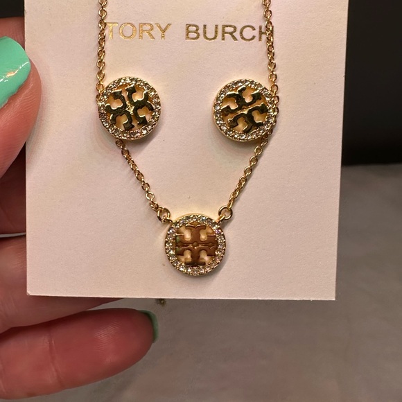 Tory Burch Gold Medallion Necklace w/Matching Earrings - Picture 5 of 6